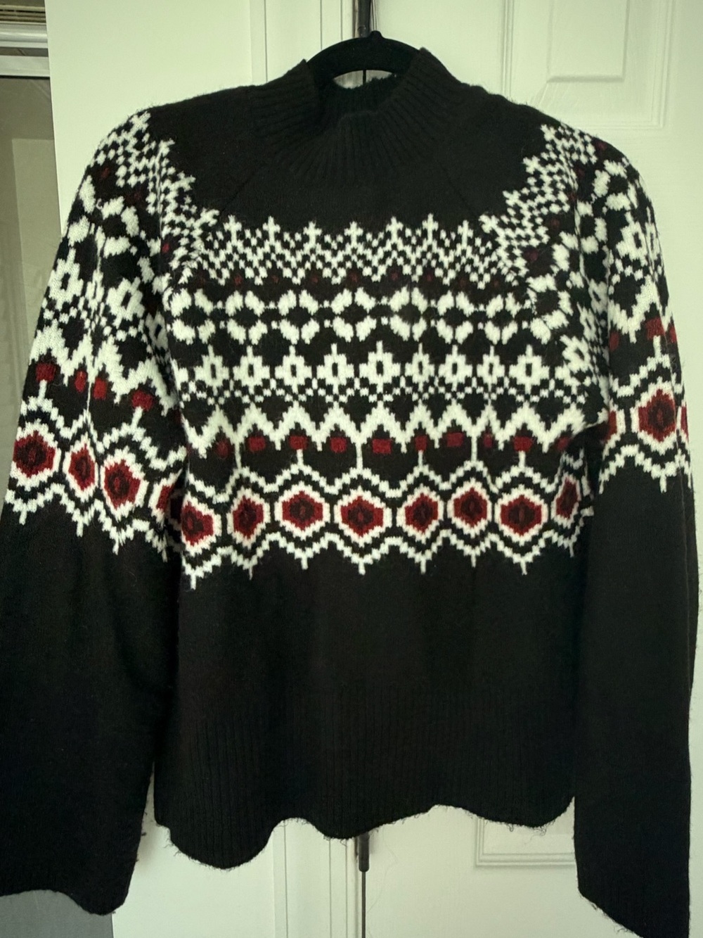 H&M Black Fair Isle Crewneck Sweater - size small